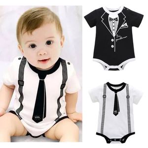 Pakken geboren Babykleding Zomer Gentleman Rompertjes 012M Infnat Jongens Katoen Jumpsuit Mannelijke Bebe Body Kleding Tie Print Korte Mouw 230617