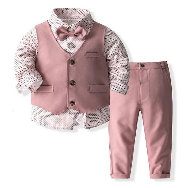 Costumes Garçons Gentleman Tuxedo Bow Tie Chemise Costume Gilet Pantalon 4 Pcs Enfants Enfant Bébé Vêtements Tenue Baptême Anniversaire 231204