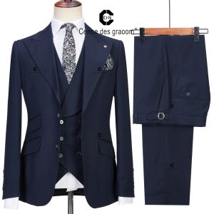 Trajes Cenne Des Graoom Azul oscuro a rayas Trajes clásicos de 3 piezas para hombre Blazer Chaleco Pantalones Pico Solapa Vestido formal de fiesta de graduación de negocios