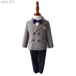 Pakken Kinderjasbroek Bowtie Bloem 4 stks Foto Pak Jongens Wedding Pak Pasgeboren Kids Ceremonie Party Tuxedo Dress Baby kostuum