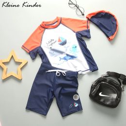 Costume d'enfants combinaison de baignade de requin imprimé éruption cutanée de maillot de bain garçons avec manches upf50 + maillot de bain UV garçon de bain pour enfants 211t