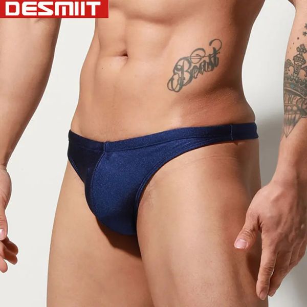 Costumes Desmiit Mens nage nage de nage de bain gay sexy gay tanga bikini trunks de maillot de bain de maillot de bain de bains de bain mini-shorts 2021 New Zwembroek