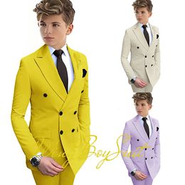 Pakken Geel Jongenspak Double Breasted Jas Broek 2-delige set Zakelijke stijl Formele bruiloft Smoking Aangepast formaat Blazer Kinderen 231019