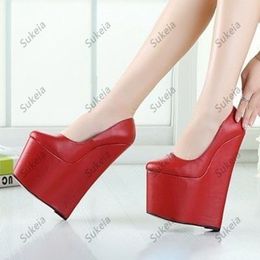 Sukeia – escarpins à plateforme et talons compensés faits à la main pour femmes, jolies chaussures de soirée rouges à bout rond, grande taille américaine 5-20