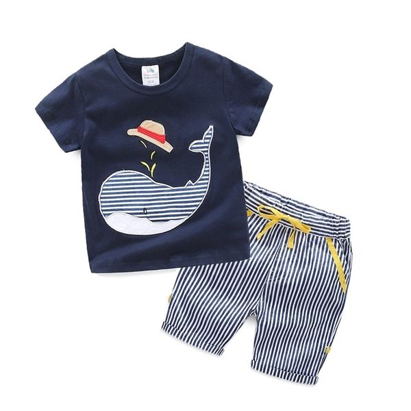 Summer 2-10 ans Little Cartoon Whale Fish Print T-shirt + short rayé cordon de serrage beau 2 pièces enfants garçons ensembles décontractés 210701