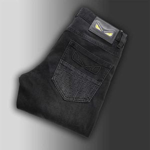 Été 2024 Mentime mince Haut-fonte Little Hate Brodery Loissine Micro Elastic Slim Fit Small Straight Jeans