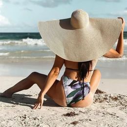 Été 25m grand bord surdimensionné pliable chapeaux de plage pour les femmes pliant chapeau de paille Protection solaire fête voyage chapeau goutte 220712206q