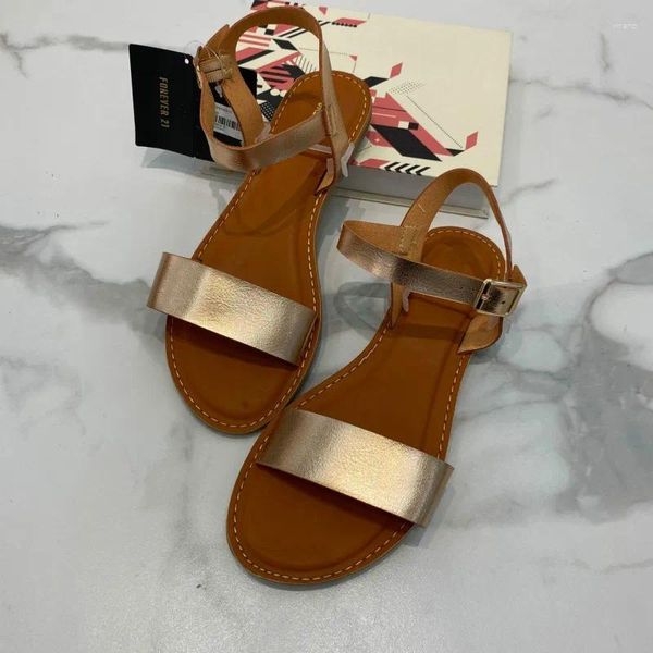 Summer 511 Sandalias casuales Nice Women Classic Style Cuero Femenina Gran tamaño 37-41 Flat no deslizante con comodidad Sandalias Mujer 602 413 5