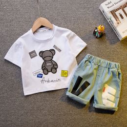Ropa de verano para bebés algodón de manga corta algodón lindo camiseta de oso juego de pantalones de moda