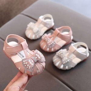 Zomer babymeisje schoenen zacht bodem schattige boog mode parel peuter sandalen first walkers l2405