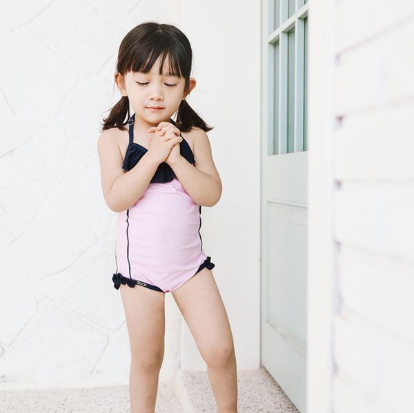 Summer Baby Girl Bows Swimsuits Kids Falbala Pageant Trajes de baño Niños Backless Spa Beach Swimwear +Swim Hat 2 PCS Sets Y1514