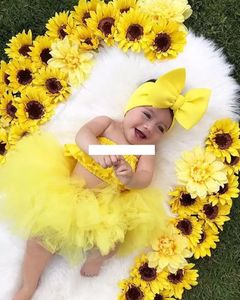 Tenue de jupe d'été bébé 3pcs / set avec grand arc bandeau de cheveux et tube top jupe de gaze courte enfants couleur jaune solide fille designer jupe ensemble