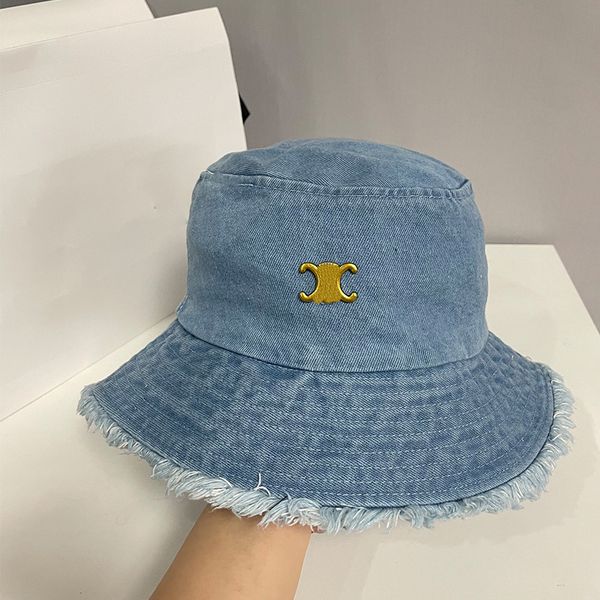 Summer Beach Straw Designer Visitor Bob Hat Bucket Borrbed Women Fashion Wide Denim Hats Diseñador Bucket Gat Capas de moda al aire libre S