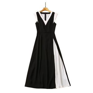 Zomer Zwarte jurk met contrasterende kleuren en panelen Mouwloos V-hals Lange casual jurken A3Q191340 Grote maat XXL