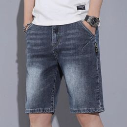 Summer Blue Men Denim Shorts de haute qualité Stretch Male Shorts ajuster les shorts de jean décontractés Taille 28-38 240416