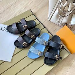 Bruine bloem zomermerk sandalen bom dia comfort platte schoenen