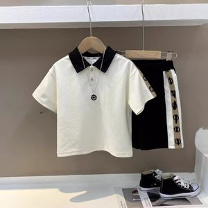 Zomerjongens Casual pak Boy Baby Mode Brand Children's knappe revers pullover shorts Pak Summer Wear