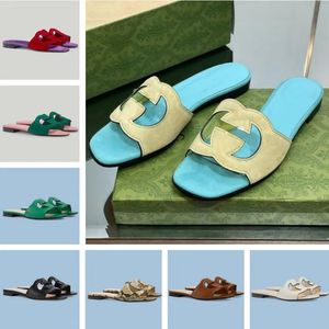 Marque d'été 23ss femmes sandales imbriquées chaussures découpées diapositives appartements confort pantoufles de plage en daim cuir dame tongs EU35-43