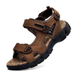 Marque d'été classique Mens véritables sandales en cuir authentiques vacances extérieures chaussures décontractées hommes sandale plage taille 3846 230509 7556