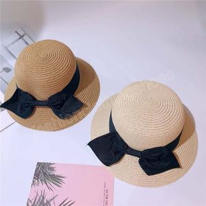 Zomervlinder Knoop Strohoeden voor babymeisjes Fedora hoed Kinderen Visor Beach Zon Cap brede rand Vlopte Panama -hoed