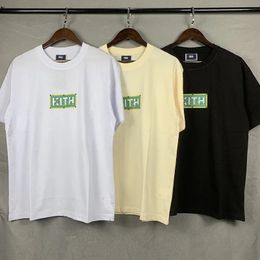 Summer décontracté kith fw oversize hommes vêtements verts fond de toile de fond des femmes t-shirts t-shirts un jour expédié 240428