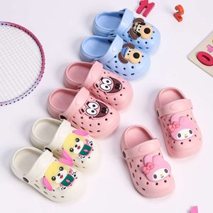 Zomer Kinderlippers Hole No-Slip Girls Boy Indoor Soft Bottom Breathable Cute Cartoon Sandals Beach Shoes L2405