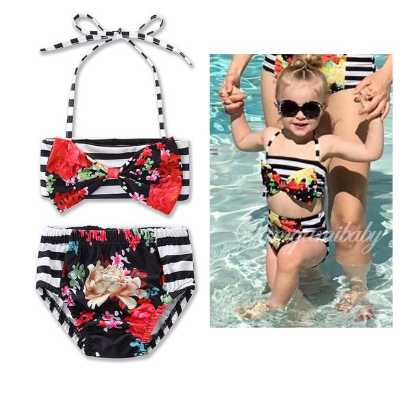 Verano para niños de dos piezas Venta al por mayor de moda para niñas Traje de baño dividido con flores a rayas Moda para niños Estilo europeo y americano Traje lindo Sandy Beach Bikinis