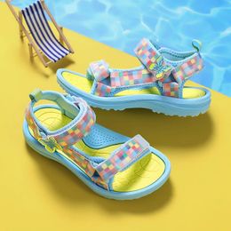 Zomer kinderen sandalen babymeisjes peuter zachte niet -slip schoenen schattige parel prinses dance kinderen 240420