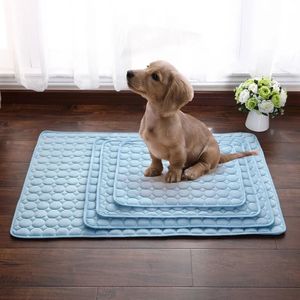 Zomerkoelmat Pet Dog Cat Slapende pad Waterabsorptie Top Waterdichte bodem Eenvoudig schone keep voor huisdieren Kinderen Volwassenen 240418