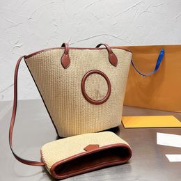 Bolso de diseñador de verano de paja Cubo de playa Bolso de viaje de lujo Bolsos de paja Mujer Bolso de mano de ganchillo Bolso de compras Monedero Totes Bolsos de hombro Bolsos de diseño de calidad superior