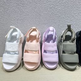 Sandalias de diseñador de verano para mujer, sandalias deportivas con nubes de espuma, zapatillas de playa con suela gruesa de EVA a la moda, sandalias para mujer, zapatos con caja