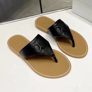Pantannières de créateurs d'été Sandales pour femmes pour femmes Fashion Luxe Claquette Sandale Room Femelle Slides Outdoor Chaussures de plage Mules Flip Flops