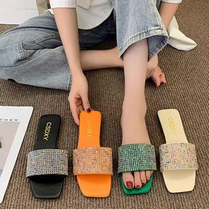 Zomerontwerper vrouwen gekleurde diamant strand hotel club slippers luie lichtgewicht nieuwe mode casual comfort flats slippe