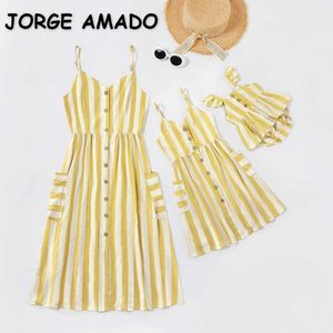 Verano familia ropa a juego vestido rayas Sling vacaciones mamá y niña E0206 210610