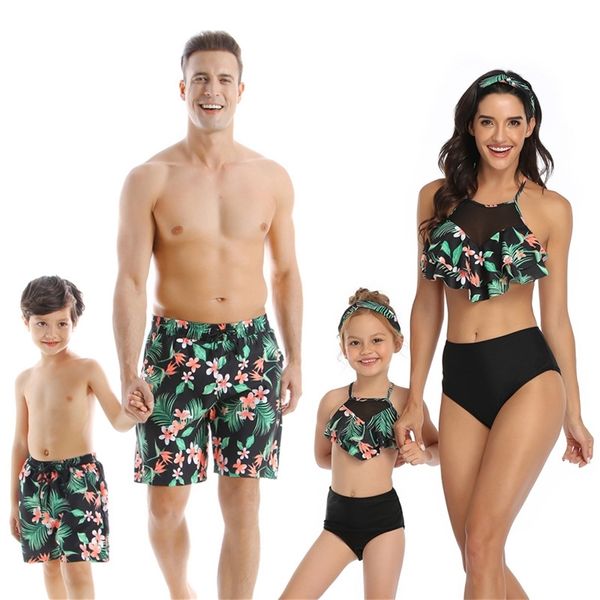 Été famille maillot de bain maman moi vêtements maman père fils mère et fille Bikini Shorts de plage Couple correspondant maillots de bain 210417