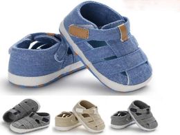 Moda verão sandálias do bebê da criança infantil oco macio berço sola sapatos de lona meninos crianças prewalker primeiras sandálias s16340779