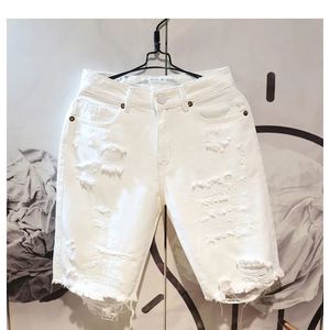 Zomermode bijgesneden heren gescheurd gescheurde shorts los rechte casual witte denim broek streetwear mannen vriendje jeans 240428