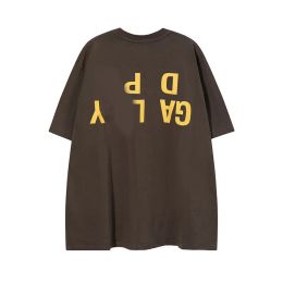 Mode d'été High Street T-shirt en coton Sweat-shirt Galeries Tee Depts Hommes et femmes respirants T-shirts décontractés à manches courtes avec imprimés typographiques te'r