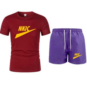 Mode d'été Hommes Casual Survêtements Sport À Manches Courtes T-shirt Costume Taille Élastique Basketball Shorts 2 Pcs Confortable Respirant Ensemble