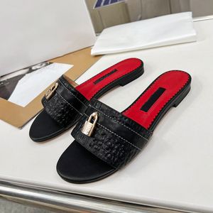 Sandales d'été pour femmes, tongs de plage confortables de styliste, belles chaussures plates à bout ouvert pour l'extérieur