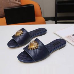 Sandales de mode d'été Sandales Designer Outdoor Casual Comfort Slippers Retro Style Sweet Flat Open Toe Chaussures