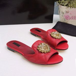 Summer Fashion Women Sandals Designer Pearl Beach Peart Flak Flat Flat Simple Japanese and Corean Sweet Temperament Snippers