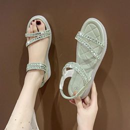 Summer Flat Crystal Flop Ladies Sandals Rhinestones estrechas Flip Mujeres Fashion Bling Shoes Foorsandals 117