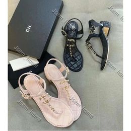 Zomer flats sandaal vrouwen chanelsandalen ontwerper chanells sandaal strandglaasjes kanalenandalen slippers gevloeide ketting sandalen lage hiel dames slippers logo tn 905