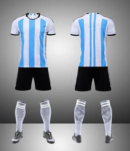 Zomervoetbalshirt set universiteitsclub trainingsuniform ondersteuningsventilator sneldrogend en zachte sportkleding voor volwassenen 240318