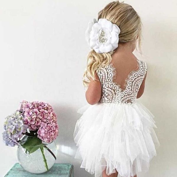 Summer Girl Dress Blanc Pétoncle Filles Petites Filles Princesse Robe Tutu Fluffy 1 2 3 4 5 Ans Enfants Casual Wear Enfants Vêtements Q0716