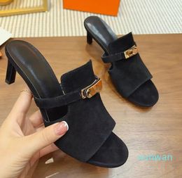 Sandalias de verano para niña, zapatillas de tacón alto sexis y a la moda de diseñador, zapatos de mujer de gamuza con punta abierta y bonitos