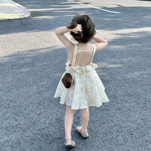 Summer Girls Dress Baby Style pour la personnalité des enfants Version de mode Fleur Halter Princess Beach Slip Slip Robe