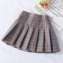 Filles d'été jupe plissée enfants collège style décontracté all-match plaid mini jupes jupe à carreaux enfants fille kawaii vêtements 240325