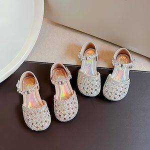 Zomer Meisjes Sandalen Zilver Roze Diamante Luxe Holle Kinder Sliders Klittenband Ronde Neus Glitter Stijlvolle Kinderen Shoe26-36 240321